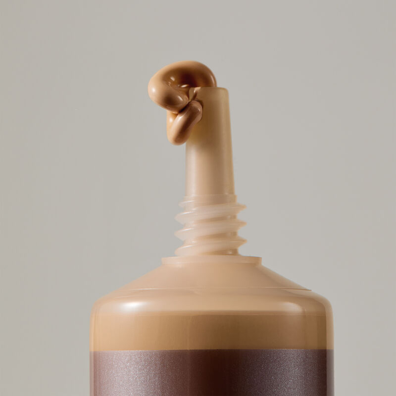 TimeWise® Matte 3D Foundation Medium 7​ (cool yellow undertones)