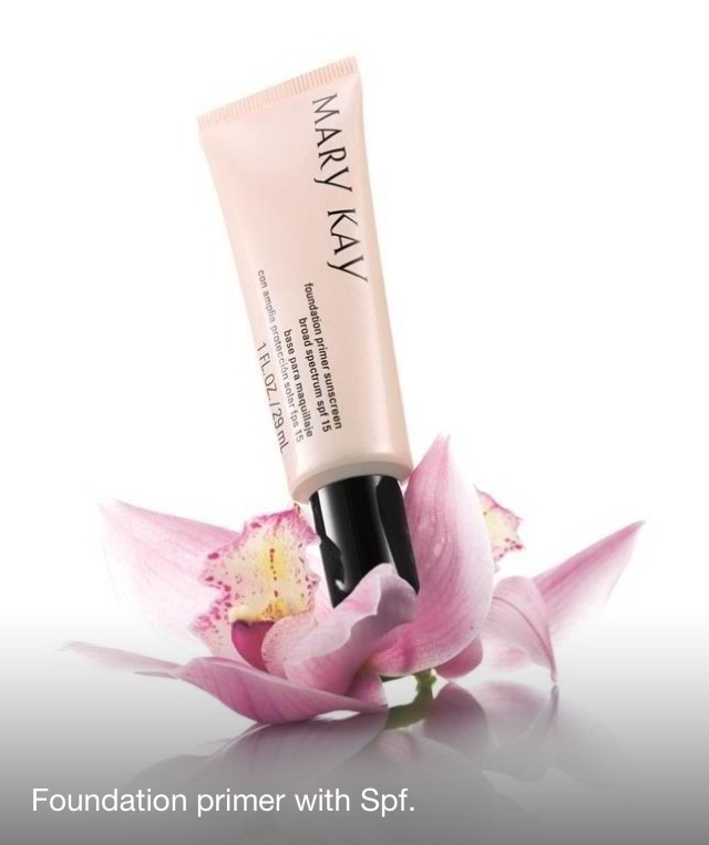 Mary Kay® Foundation Primer Sunscreen Broad Spectrum SPF 15